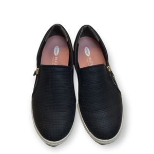 Dr scholl’s  women’s no chill slip-ons loafer black